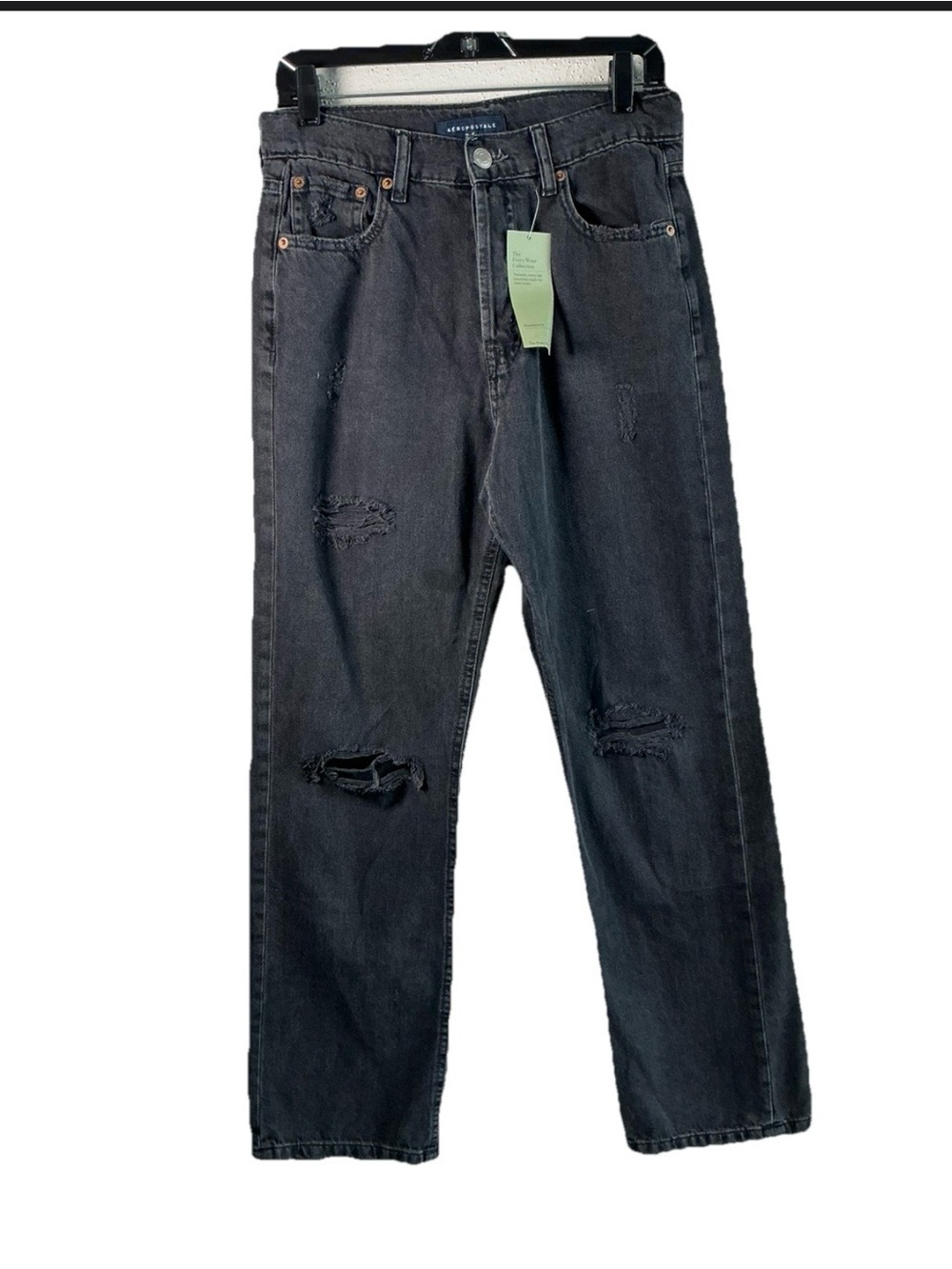Aeropostale Men's Black Distressed Straight Jeans
